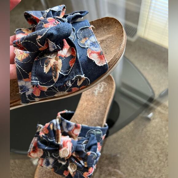 Crown Vintage Artrisia Floral Denim Bow Sandals Women’s Size 9 - Picture 7 of 12